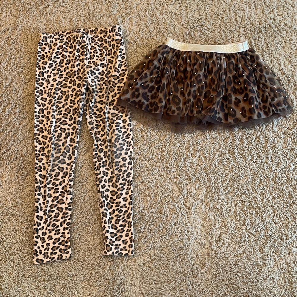 Girls leopard Justice skirt & Circo leggings 6/7/8